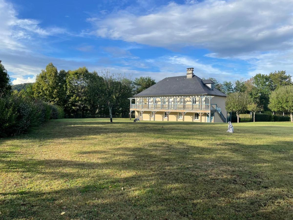 Appartement *A Setting Between Dordogne And Swimming Pool* à Argentat Extérieur photo